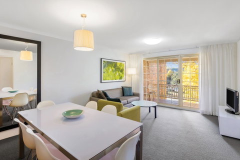 Adina Serviced Apartments Canberra Kingston - Accommodation Mermaid Beach 11