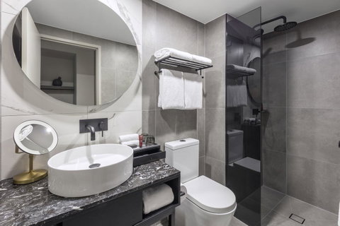 Deco Hotel Canberra - Accommodation Mermaid Beach 6