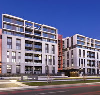 Deco Hotel Canberra - Accommodation Mermaid Beach