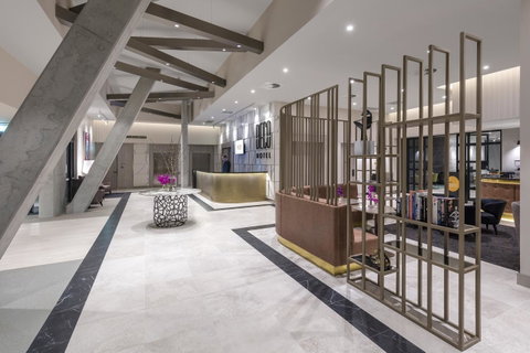 Deco Hotel Canberra - Accommodation Mermaid Beach 4