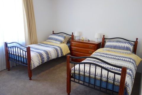 Kingston Comfy Apartment - Accommodation Mermaid Beach 2