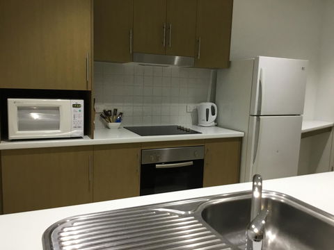 Wallaroo Marina Waterfront Luxe Apartment - Accommodation Mermaid Beach 10