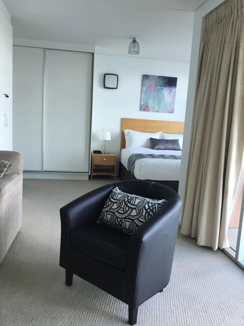 Wallaroo Marina Waterfront Luxe Apartment - Accommodation Mermaid Beach 13
