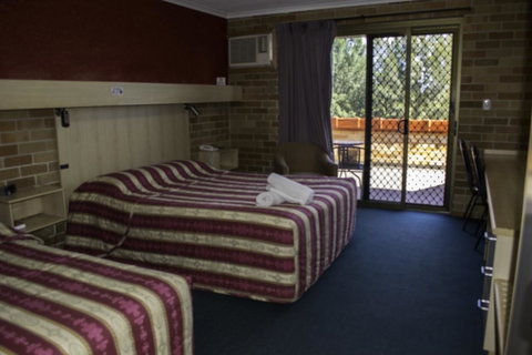 Windsor Terrace Motel - Accommodation Mermaid Beach 12