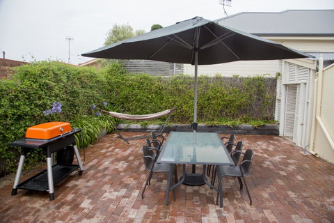 Wayfarers Cottage - Accommodation Mermaid Beach 12