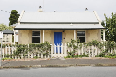 Wayfarers Cottage - Accommodation Mermaid Beach 5