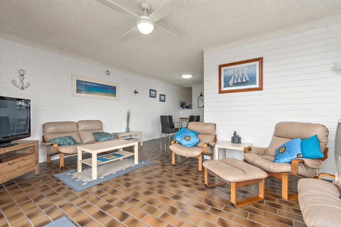 Sun & Surf Aldinga Beach Apartment - Accommodation Mermaid Beach 2