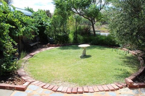 Hillside Cottage - Accommodation Mermaid Beach 9