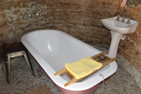 Hillside Cottage - Accommodation Mermaid Beach 7