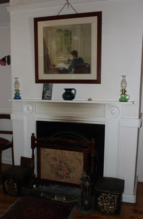 Hillside Cottage - Accommodation Mermaid Beach 4