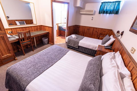 Astor Inn - Accommodation Mermaid Beach 10