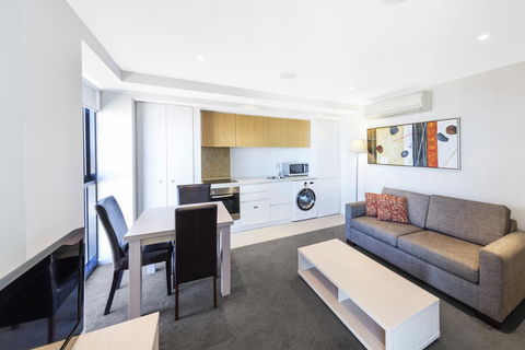 IStay Precinct Adelaide - Accommodation Mermaid Beach 13