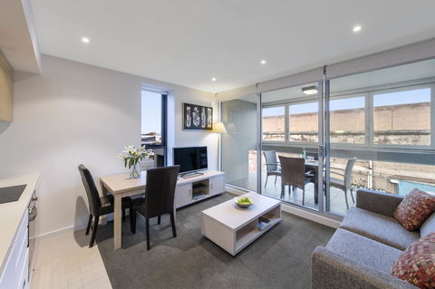 IStay Precinct Adelaide - Accommodation Mermaid Beach 28