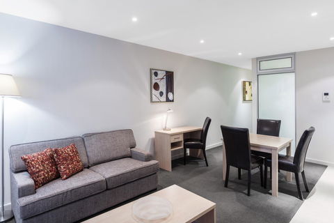 IStay Precinct Adelaide - Accommodation Mermaid Beach 17
