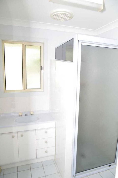 Bellhaven 1, 17 Willow Street - Accommodation Mermaid Beach 5