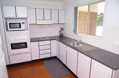 Bellhaven 1, 17 Willow Street - Accommodation Mermaid Beach 0