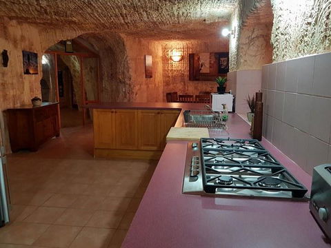 Zen Underground B&B - Accommodation Mermaid Beach 16