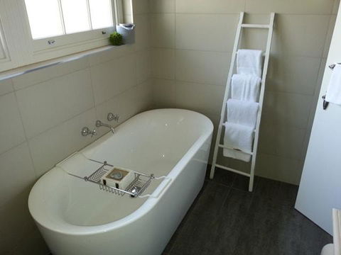 Casa Rossa - Barossa - Accommodation Mermaid Beach 15