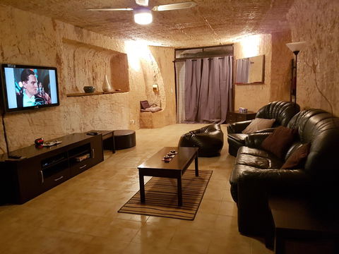 Underground Gem - Accommodation Mermaid Beach 0