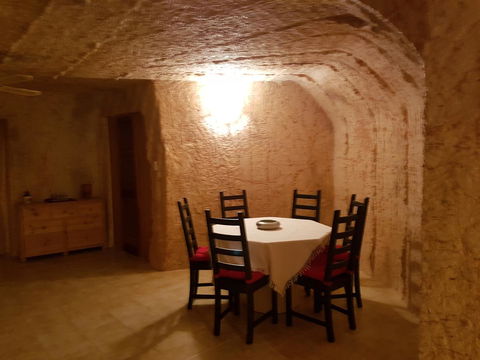 Underground Gem - Accommodation Mermaid Beach 8