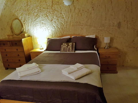 Underground Gem - Accommodation Mermaid Beach 3