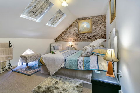 \'THE CHURCH\' Guest Home, Gawler Barossa Region - Accommodation Mermaid Beach 7