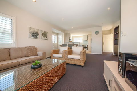 Pacific Blue 278-265 Sandy Pt Rd- Dual Key Access, Wifi, Linen And Air Conditioning - Accommodation Mermaid Beach 5