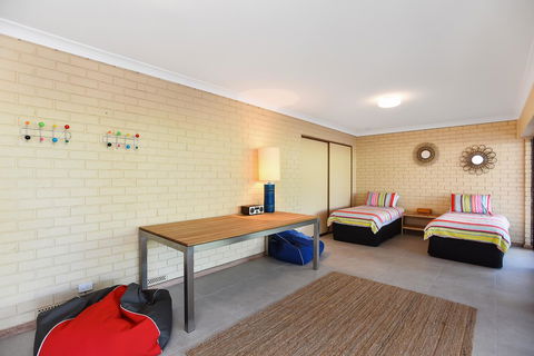 Port Of Call - Port Willunga - C21 SouthCoast Holidays - Accommodation Mermaid Beach 21