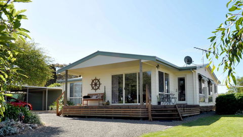 Admirals Inn - Accommodation Mermaid Beach 4