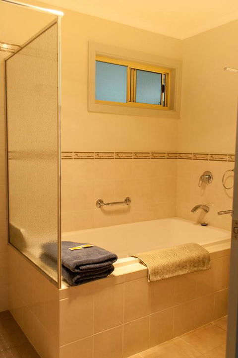 Admirals Inn - Accommodation Mermaid Beach 20