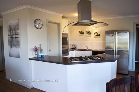 Admirals Inn - Accommodation Mermaid Beach 0
