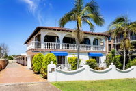 Book Port Macquarie Accommodation Vacations Accommodation Mermaid Beach Accommodation Mermaid Beach