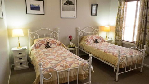 Rezare House Bed & Breakfast - Accommodation Mermaid Beach 8