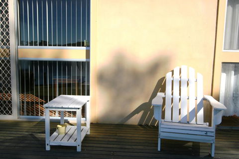 Lake Edge Apartments - Accommodation Mermaid Beach 8