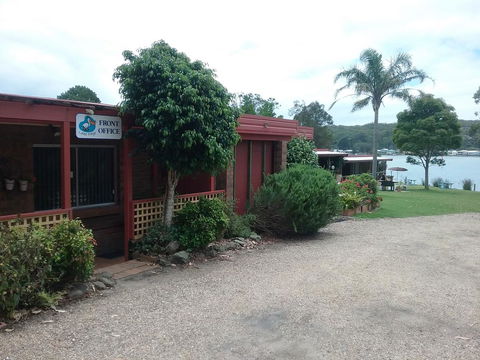 Lake Edge Apartments - Accommodation Mermaid Beach 1