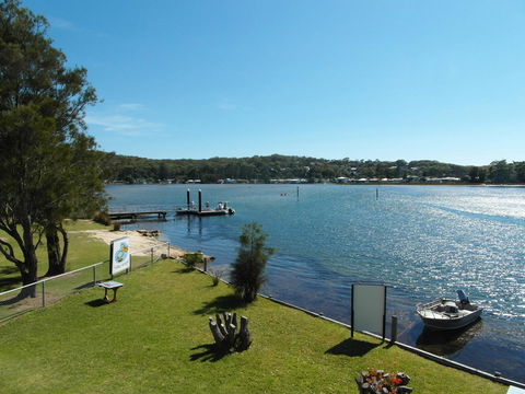 Lake Edge Apartments - Accommodation Mermaid Beach 3