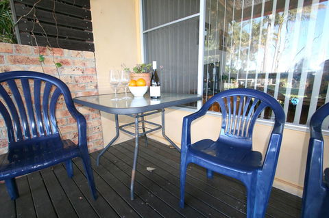 Lake Edge Apartments - Accommodation Mermaid Beach 12