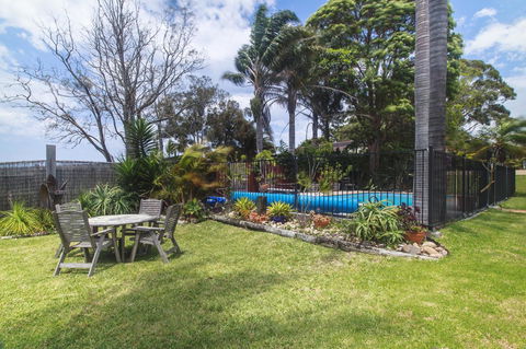 Lake Edge Apartments - Accommodation Mermaid Beach 2