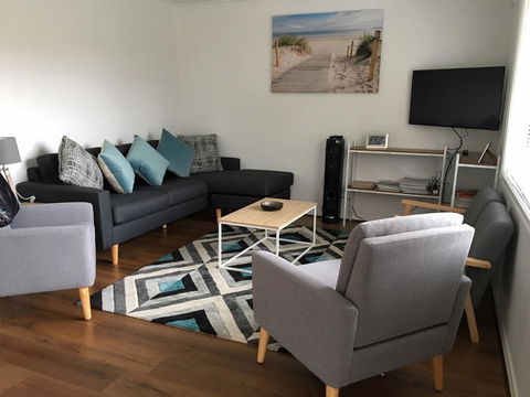Windsor Gardens Home - Accommodation Mermaid Beach 6