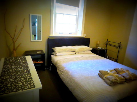 The Pig And Whistle - Accommodation Mermaid Beach 10
