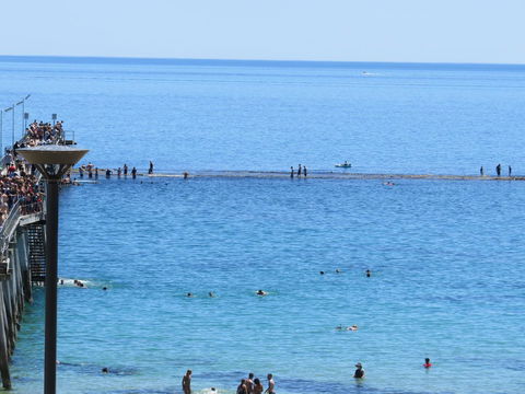 McCloud House - Accommodation Mermaid Beach 2