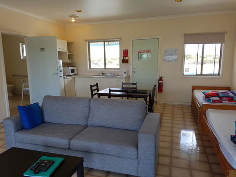 Marion Bay Holiday Villas - Accommodation Mermaid Beach 12