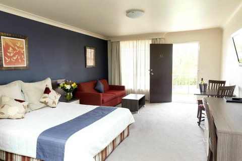 Bathurst Motor Inn - Accommodation Mermaid Beach 1