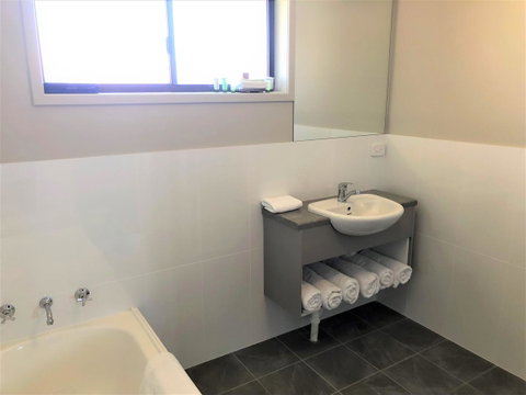 Bathurst Motor Inn - Accommodation Mermaid Beach 15