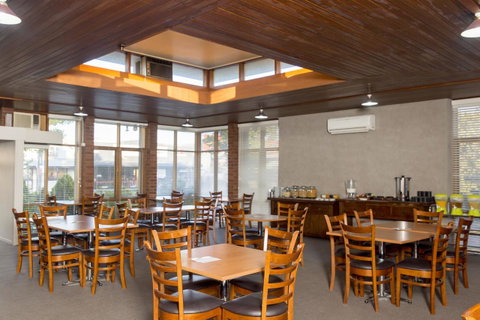 Bathurst Motor Inn - Accommodation Mermaid Beach 27