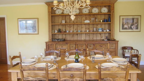 Gainsborough Cottage - Accommodation Mermaid Beach 0