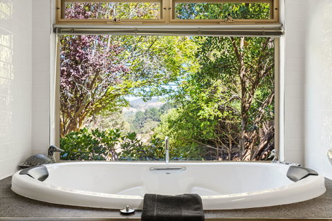 Adelaide Hills Retreats - Accommodation Mermaid Beach 13