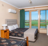 Tailem Bend Riverside Hotel - Accommodation Mermaid Beach