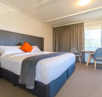 Mick O'Sheas - Accommodation Mermaid Beach