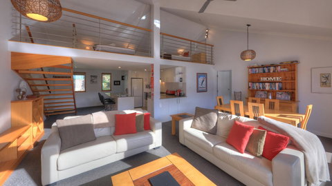 Snowgoose Apartments - Accommodation Mermaid Beach 2